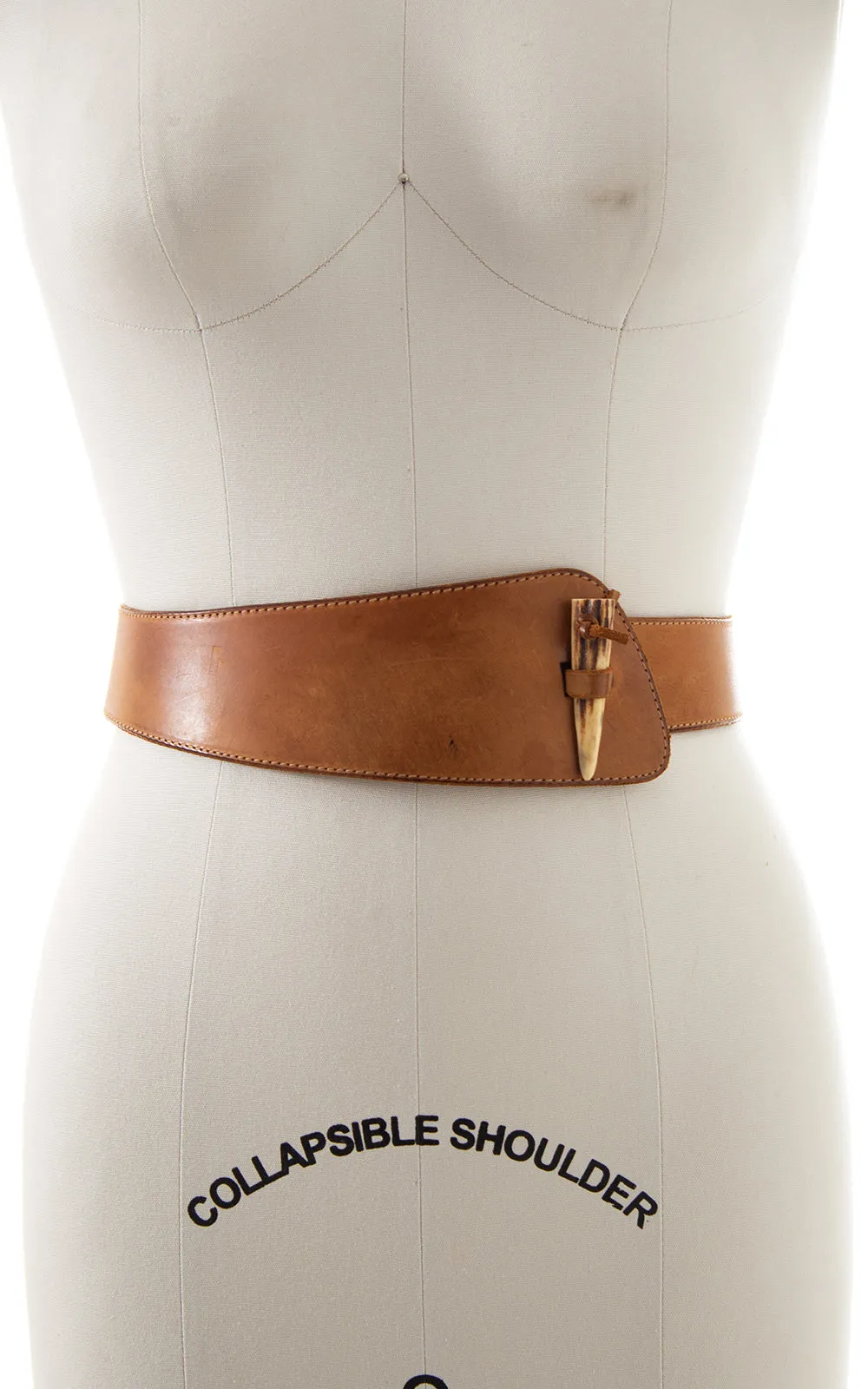 1970s Asymmetrical Leather Cinch Belt | medium