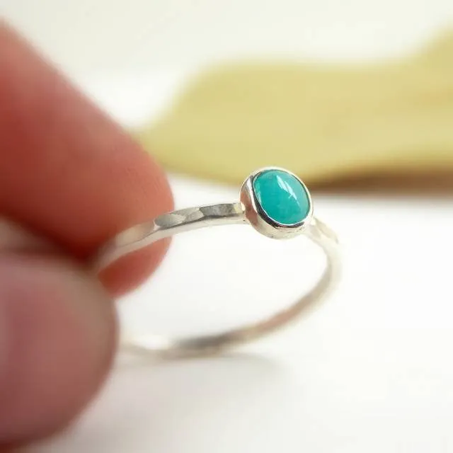 Amazonite Hammered Band Stacking Ring – 925 Sterling Silver Stacking Ring with 4mm Blue Green Cabochon Stone – Stackable Ring Gift For Her